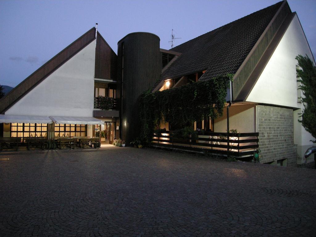 Hotel Europa Cembra Cembra Lisignago Exterior photo
